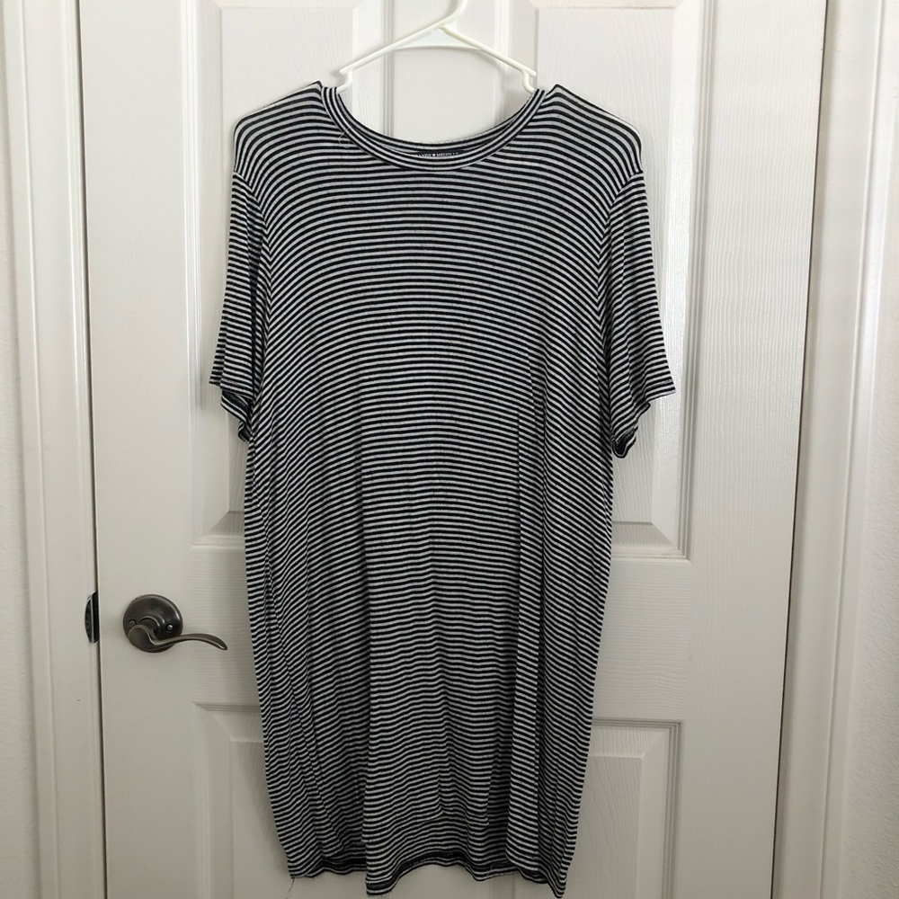 Brandy Melville T-shirt